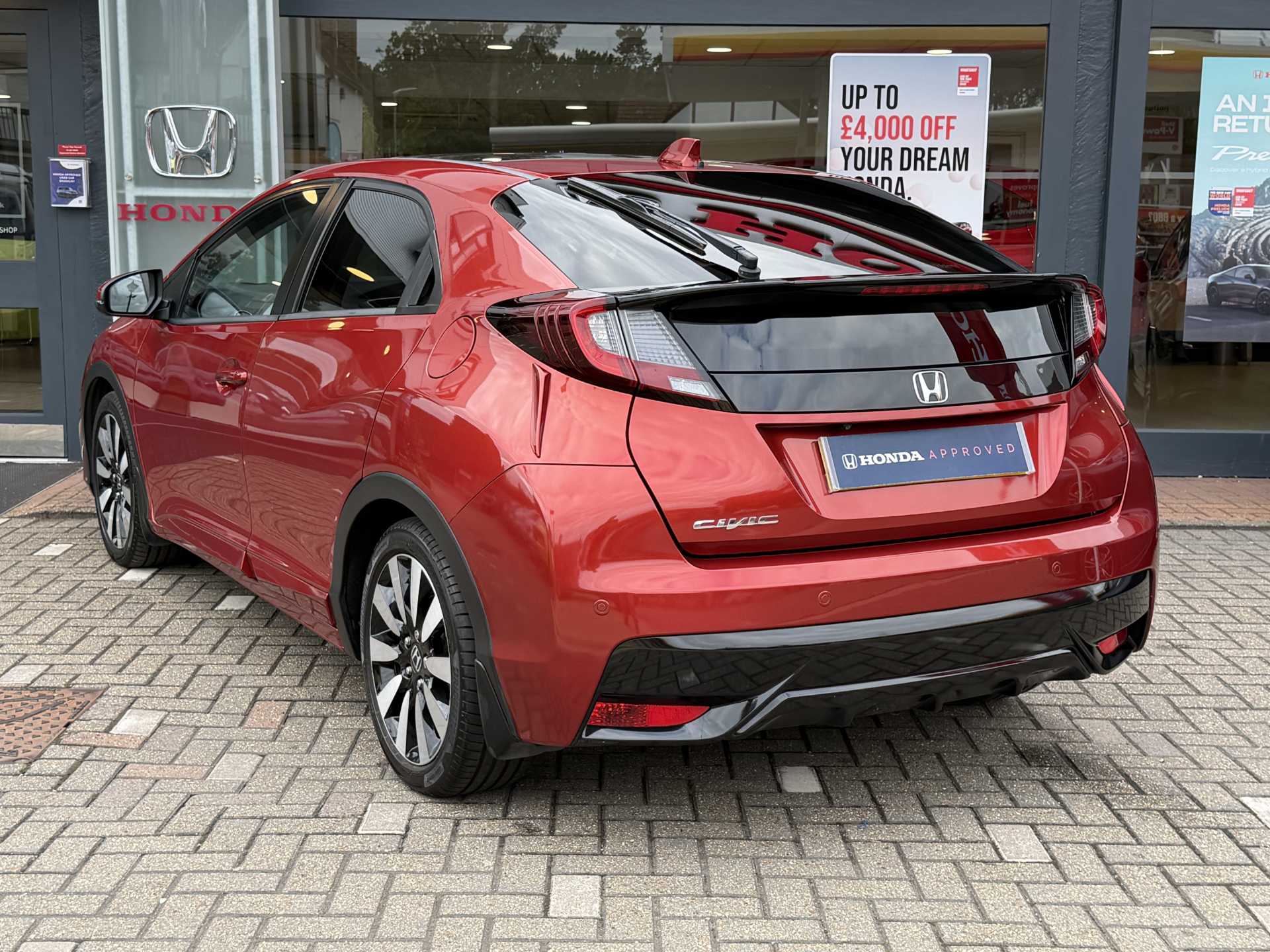 Honda Civic 1.8 i-VTEC SR 5dr Auto - Image 3