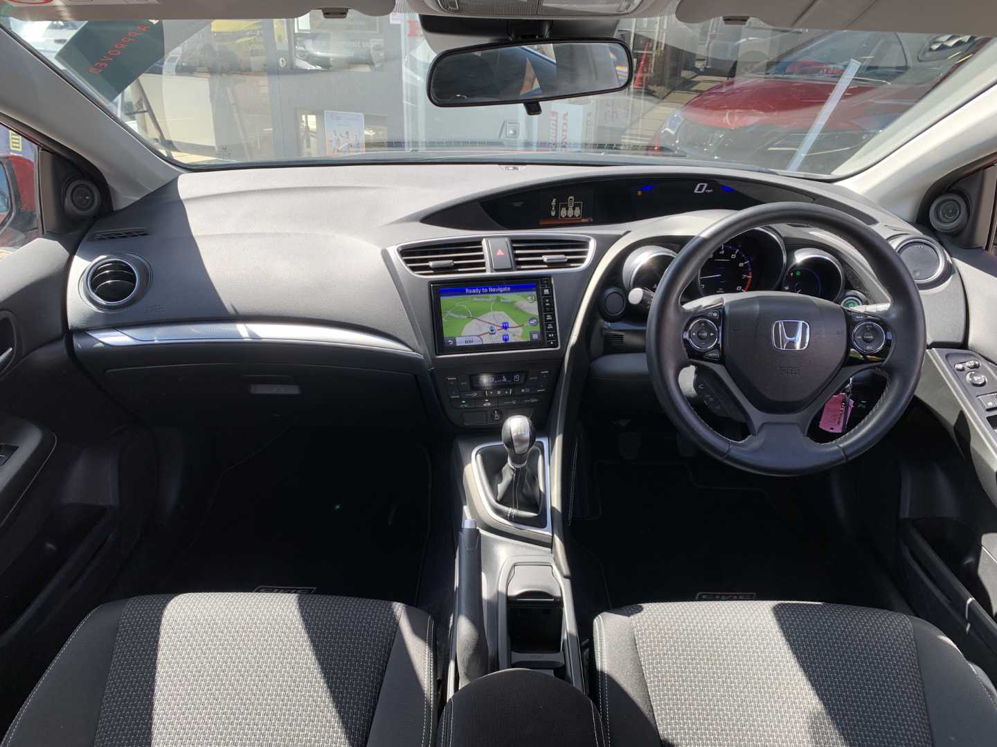 Honda CIVIC 1.8 i-VTEC SE Plus 5dr [Nav] - Image 4