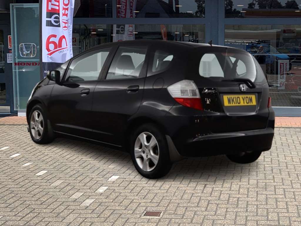 Honda Jazz 1.4 i-VTEC ES 5dr - Image 3