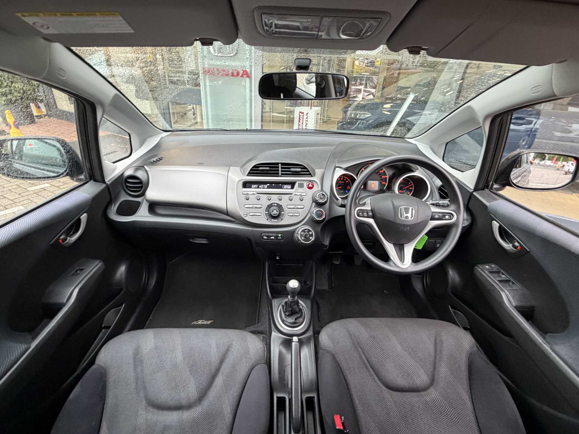 Honda Jazz 1.4 i-VTEC ES 5dr - Image 4